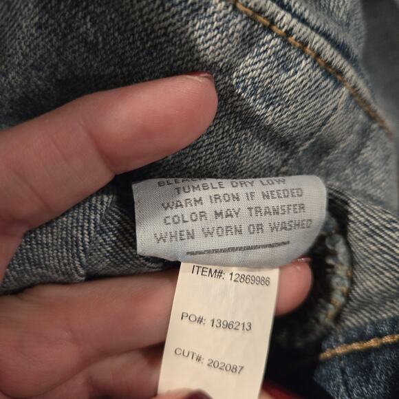 Torrid Denim Jacket Cropped Casual 3-Qtr Sleeve Women Distressed sz 0/L/12 - Picture 8 of 8